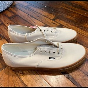 Mens Cream and Tan Authentic Vans